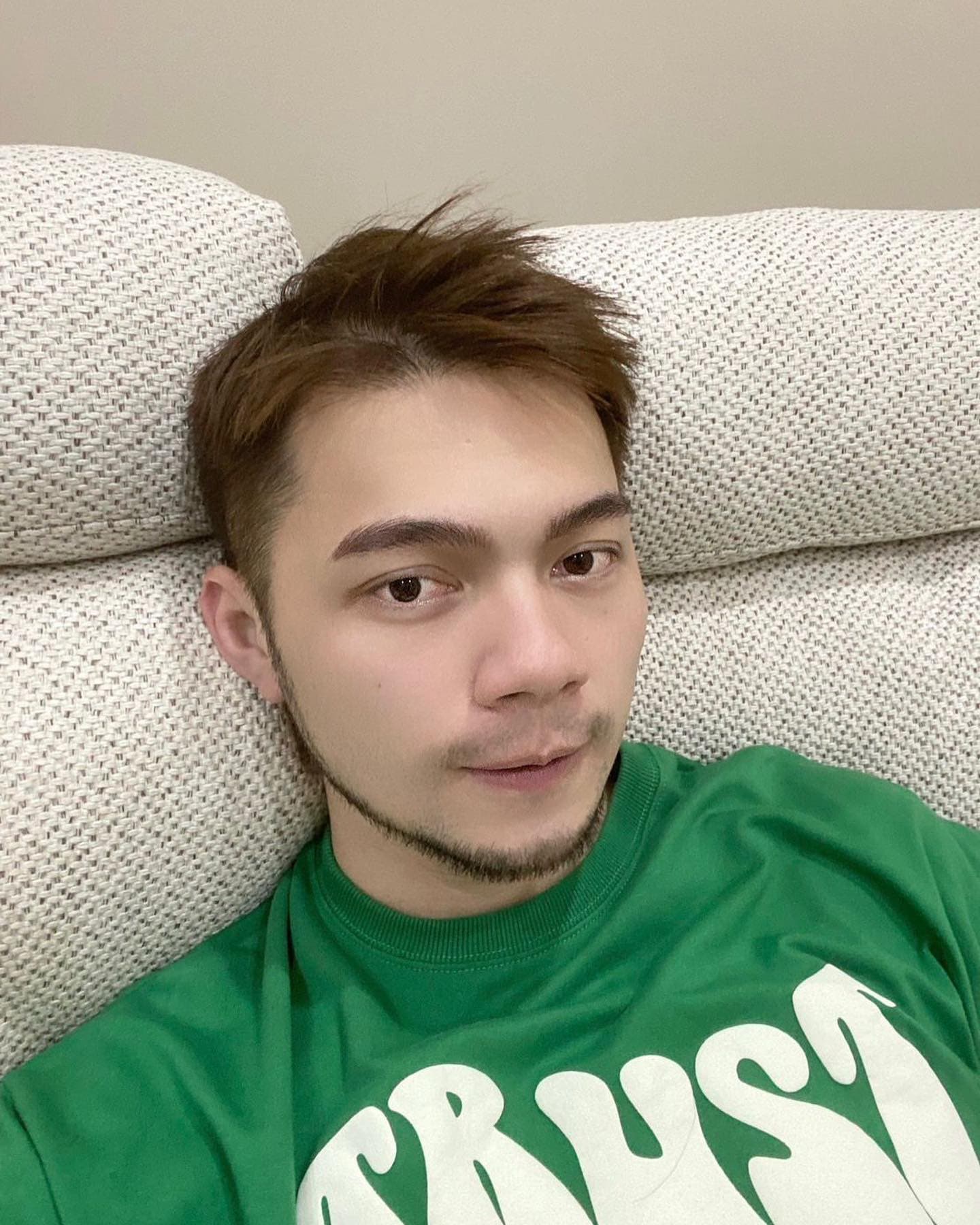 超自然🔥🔥🔥

男生比女生更需要宛如天生、無框感的自然眉毛

向後滑看差異➡️

#慕眉男士飄霧眉 

#台南 #飄霧眉#飄眉 #飄霧眉推薦 #飄霧眉首選 #野生眉#仿真眉 #線條眉 #半永久眉毛 #眉型設計 #台南飄眉 #台南飄眉推薦 #台南霧眉 #台南霧眉推薦#eyebrows#microblading#manbrow#makeup